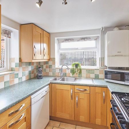 Host & Stay - Dove Grey, 25 West End Kirkbymoorside Esterno foto