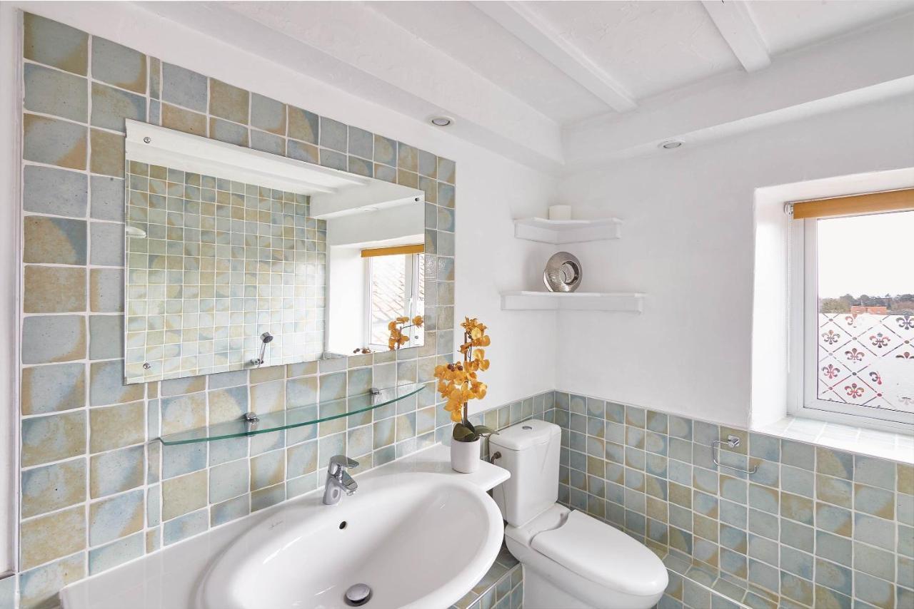 Host & Stay - Dove Grey, 25 West End Kirkbymoorside Esterno foto