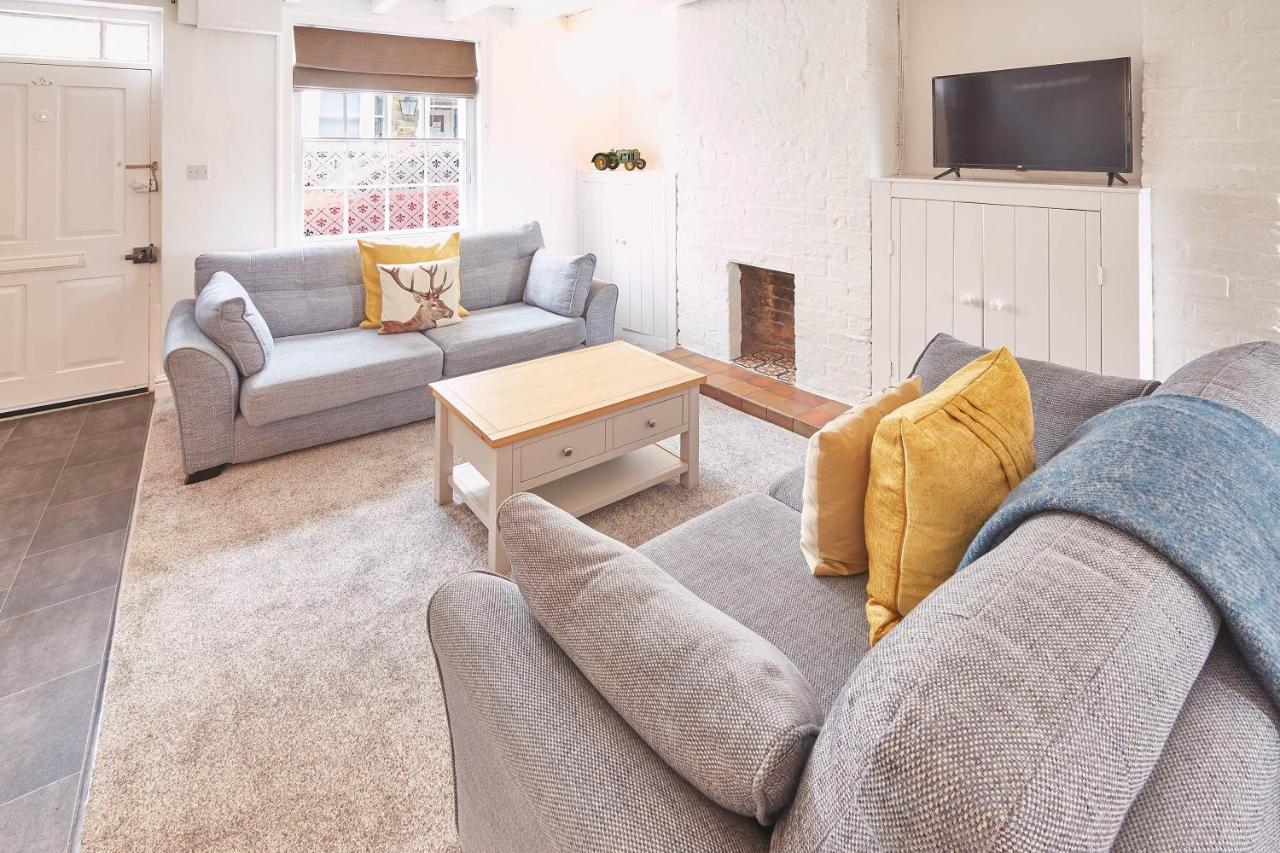 Host & Stay - Dove Grey, 25 West End Kirkbymoorside Esterno foto